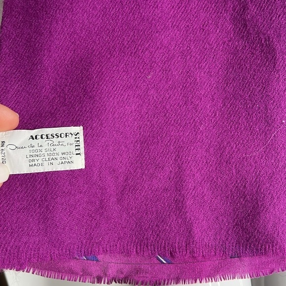 Oscar de la Renta 47” x 8” Purple Paisley Silk & Wool Scarf
